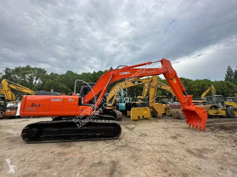Escavadora Hitachi ZX 200