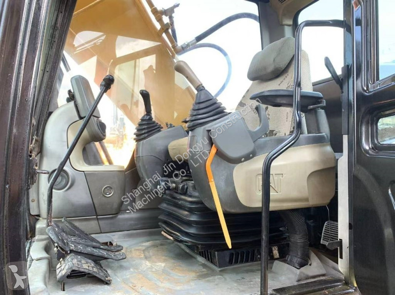 جرافة Caterpillar