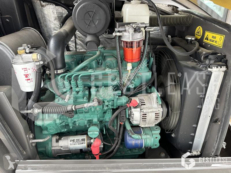 Lopatový nakládač Volvo ECR50D