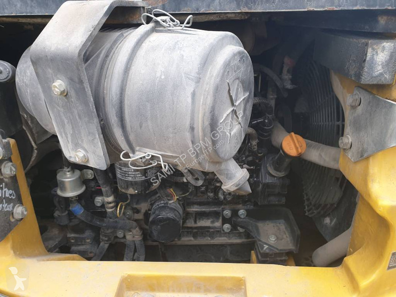 Escavadora Komatsu PC55MR-5