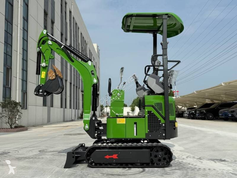 Lopatový nakládač CLC T 1100