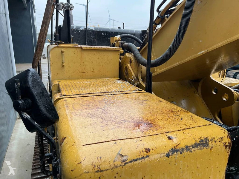 جرافة Caterpillar L UHD - 27m - OilQuick