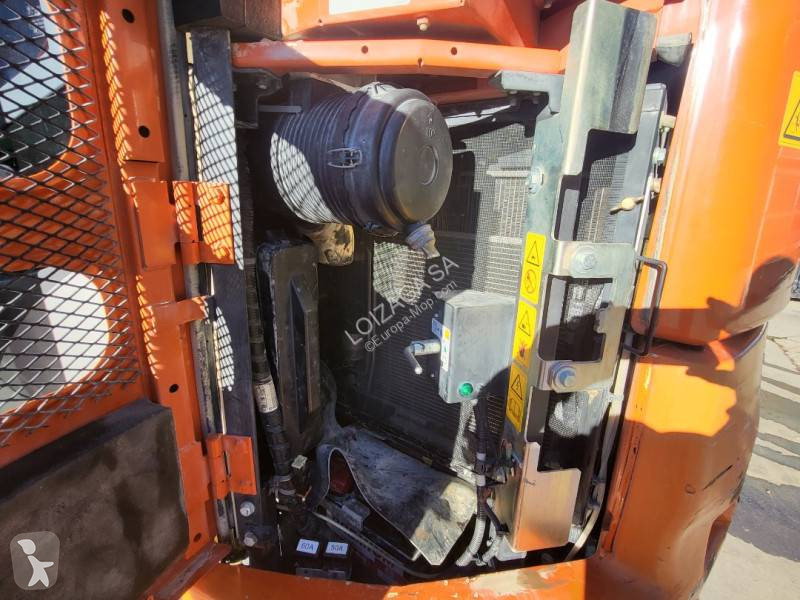 Excavator Hitachi ZX85USB-6