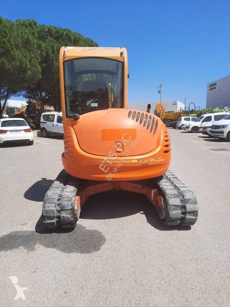 جرافة JCB