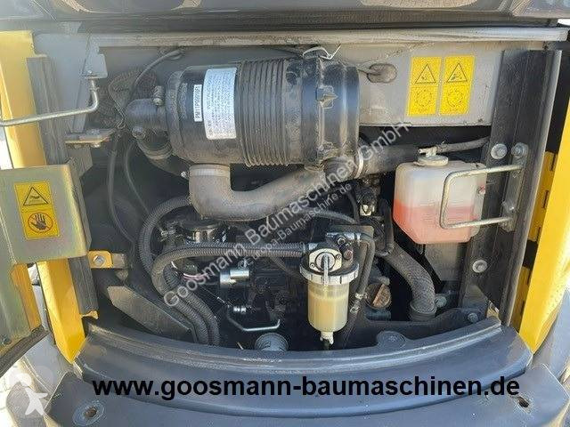Escavadora New Holland E29B SR