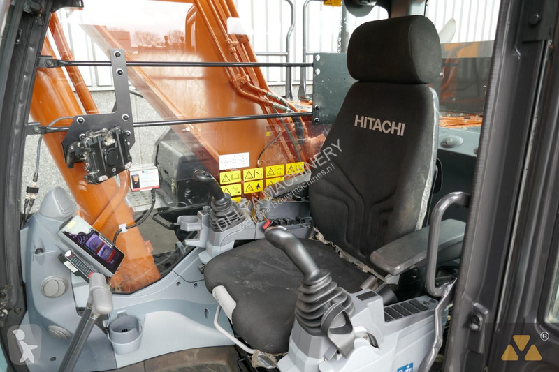 Excavadora Hitachi 0LC-7