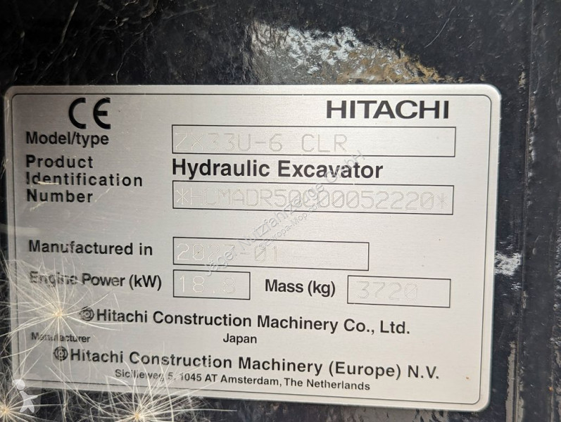 Escavadora Hitachi ZX33 -- Netto:...