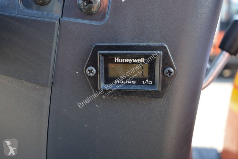 Escavadora Hitachi ZX 10U-6