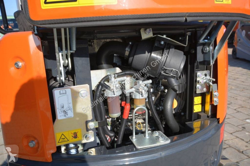 Escavadora Hitachi ZX 17 U-6