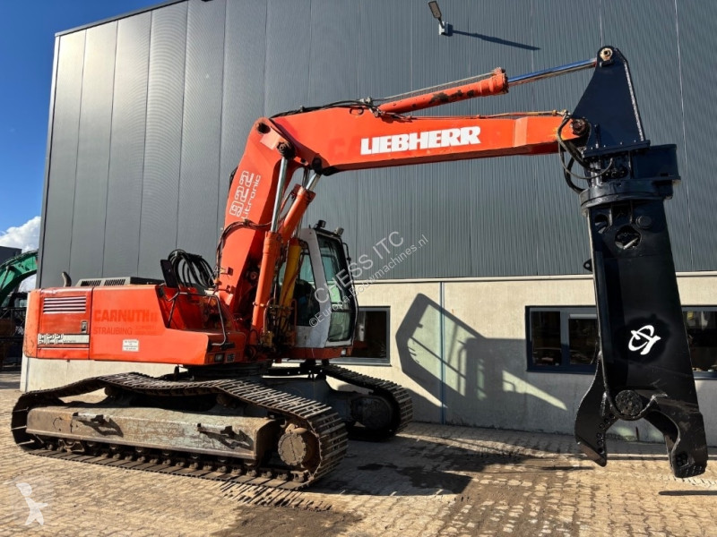 Excavator Liebherr R 922 HD S L with LaBounty...
