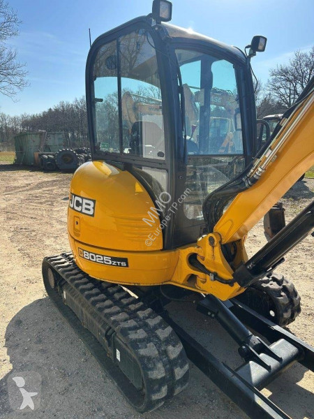 Escavadora JCB ZTSL