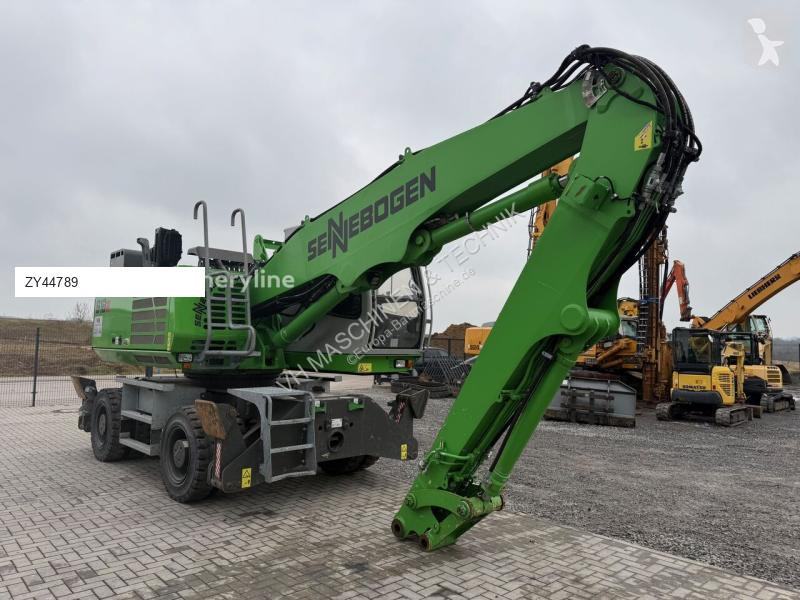Excavator Sennebogen 818