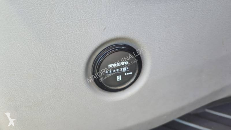 Escavadora Volvo D