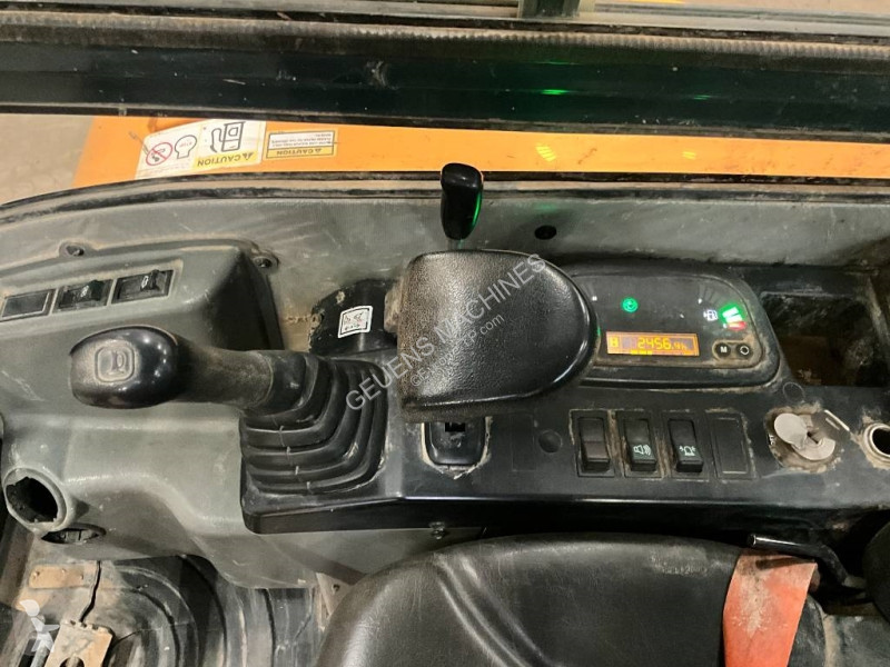 Escavadora Hyundai 30 Z-9 AK
