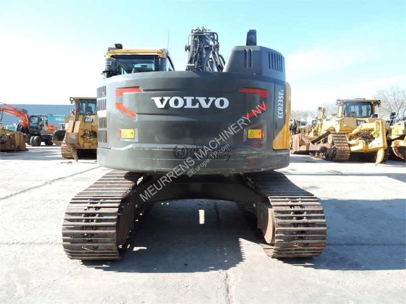 Lopatový nakládač Volvo