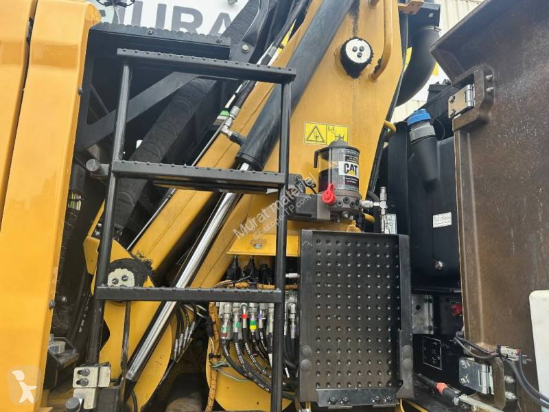 Graafmachine Caterpillar MH3024