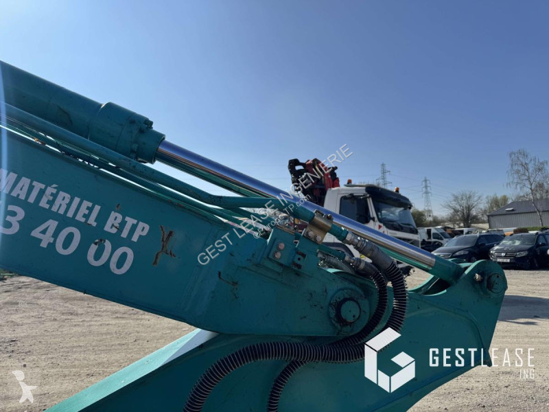 Escavadora Kobelco  SK140