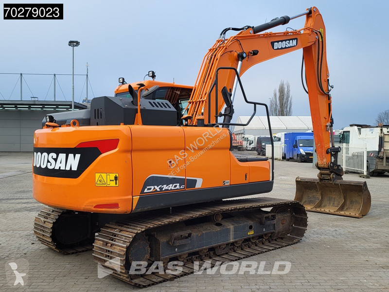 Excavator Doosan -5