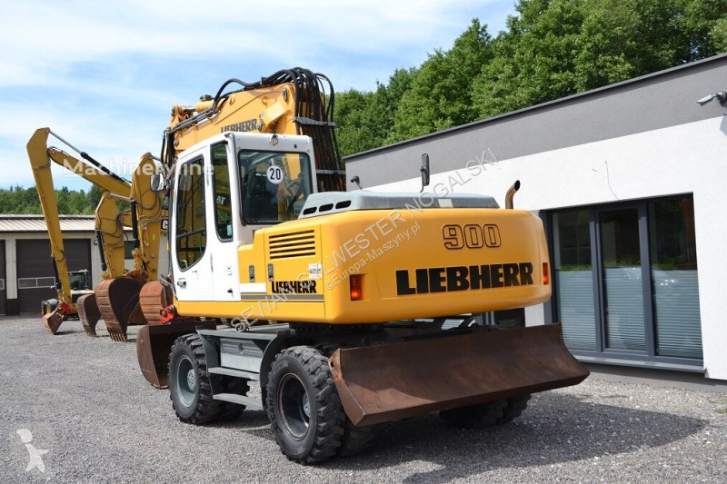 Excavator Liebherr