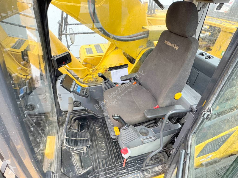 Lopatový nakládač Komatsu - Adjustable...