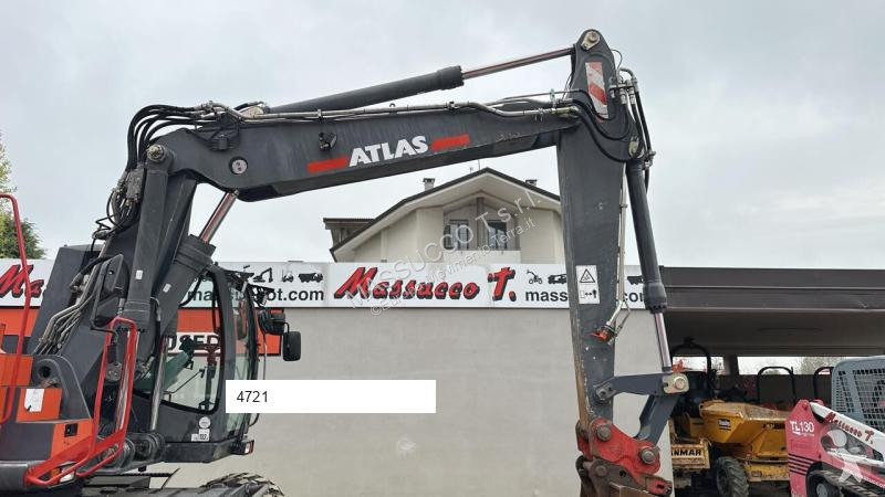 Excavator Terex