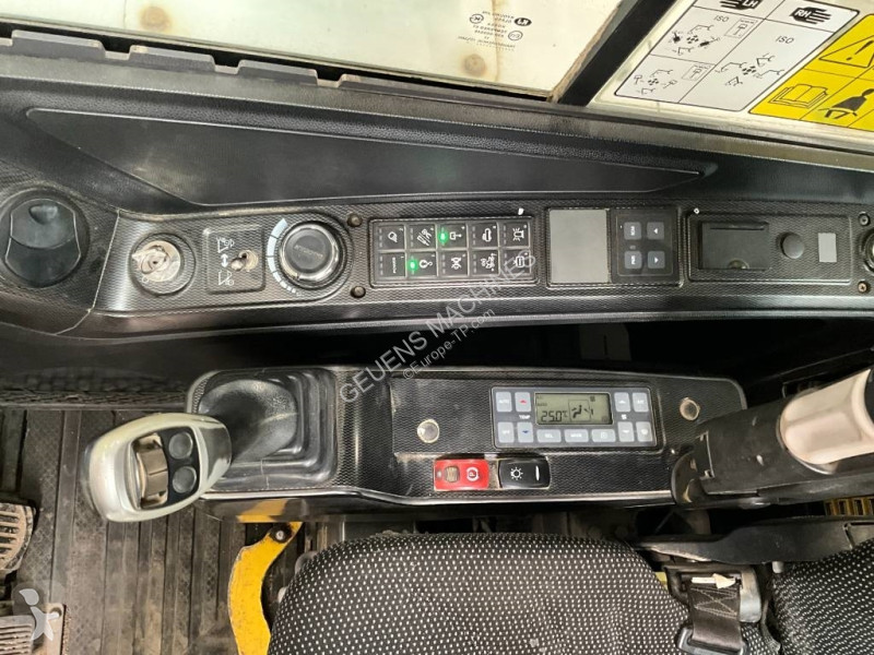 Escavadora Bobcat E 57 W