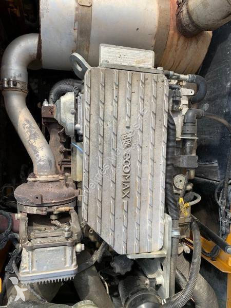 Escavadora JCB