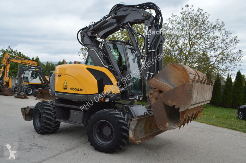 Excavator Mecalac E