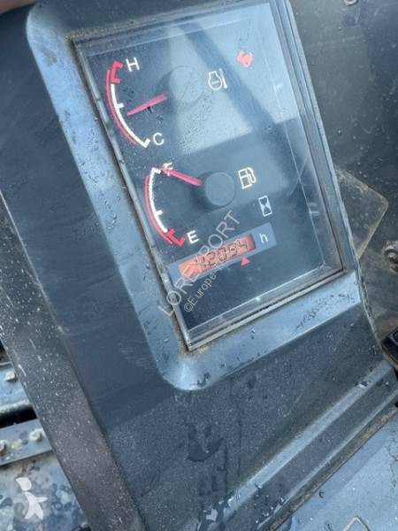Escavadora IHI 27V