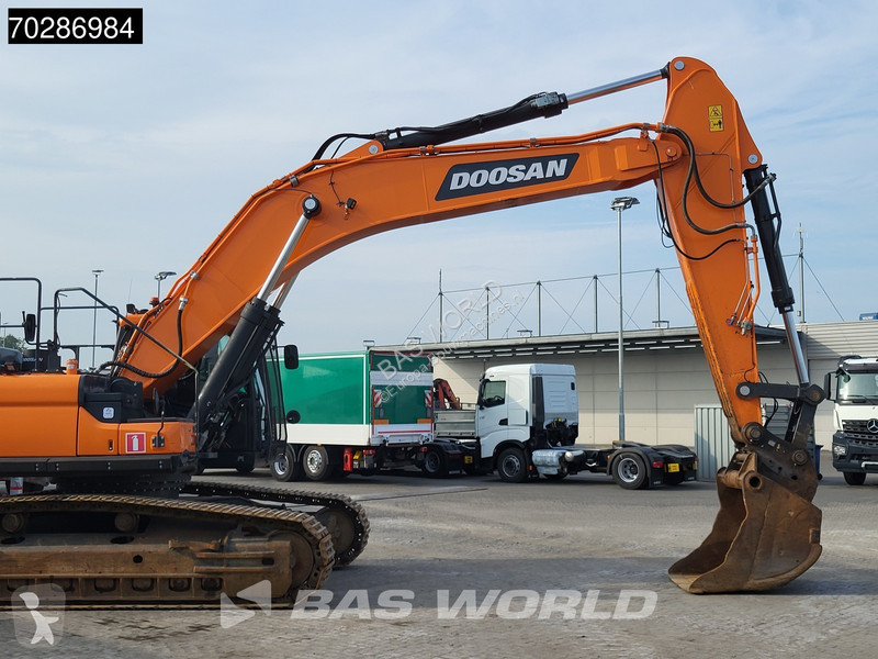 Lopatový nakládač Doosan -7