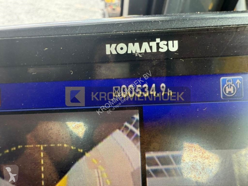 جرافة Komatsu PW 118 MR-11