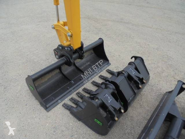 Escavadora Komatsu PC24 MR-5