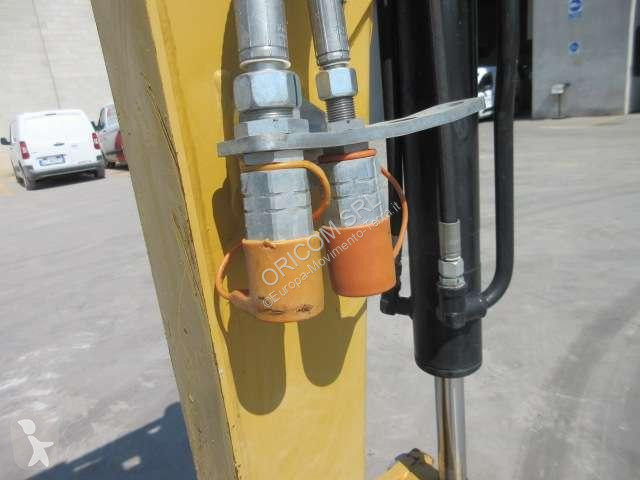 Escavatore Caterpillar 3027 CR
