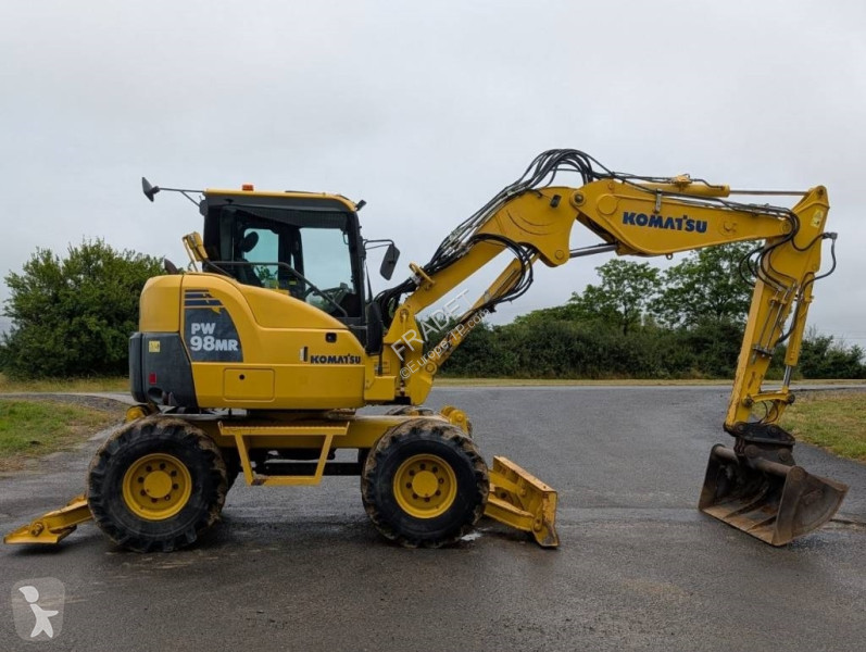 Excavator Komatsu MR-8