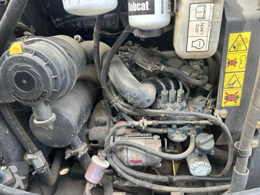 Lopatový nakládač Bobcat e17 à 13 900 € ht