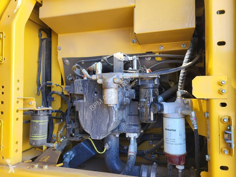 Escavatore Komatsu -11