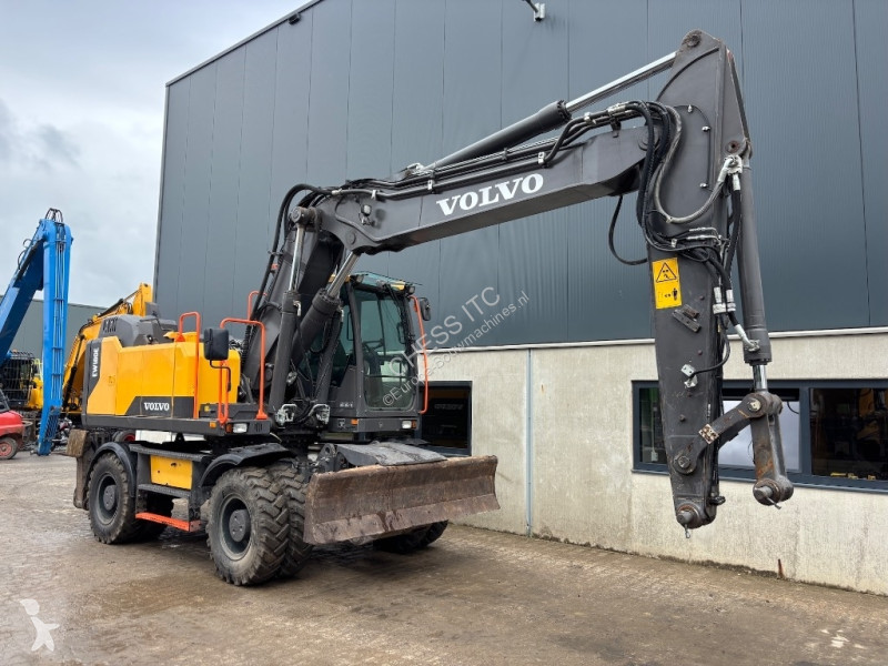 Escavatore Volvo 180 E -  E