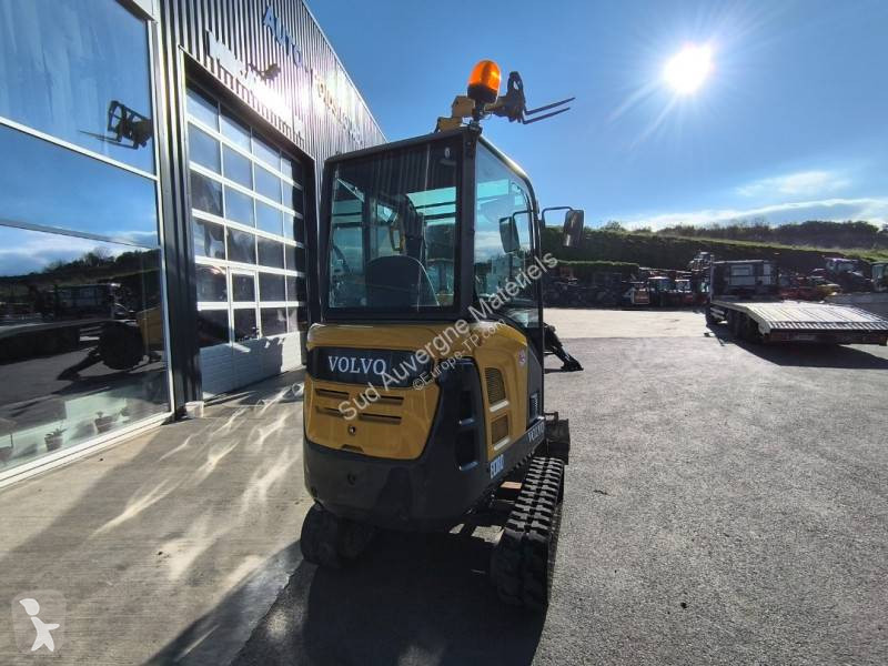 Escavadora Volvo EC 18 D
