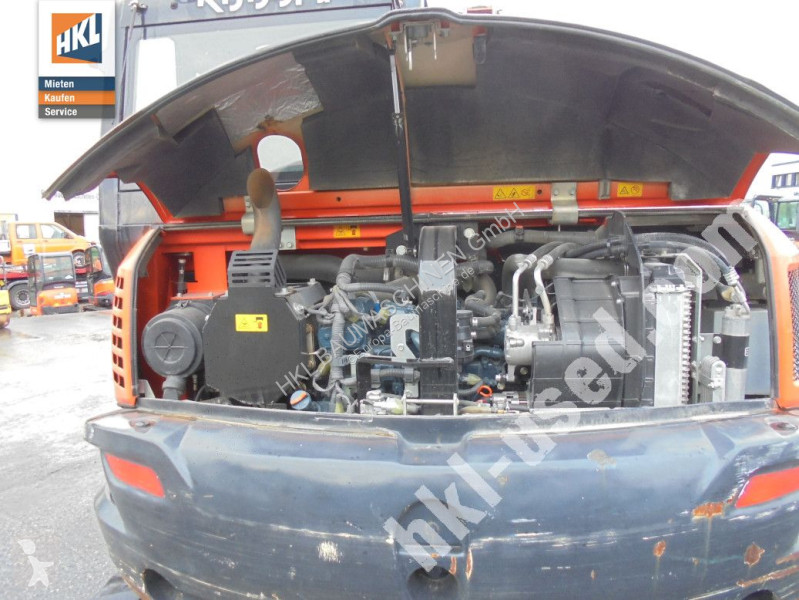 Escavadora Kubota KX 080-4