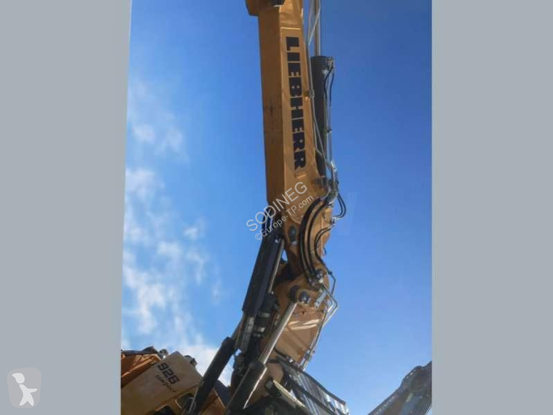 جرافة Liebherr  R926 COMPACT