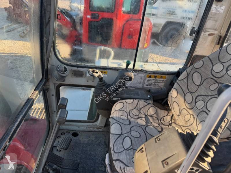 Escavadora Takeuchi TB150C