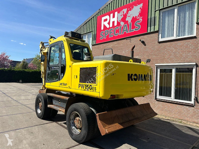 Escavatore Komatsu CE