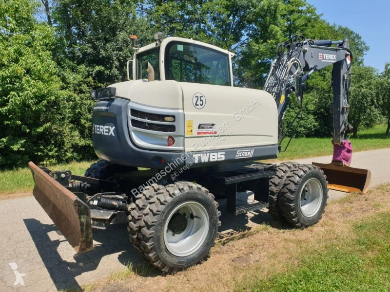 Excavator Terex