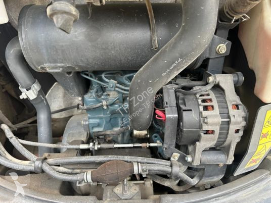 Lopatový nakládač Bobcat e26 à 18 500 € ht