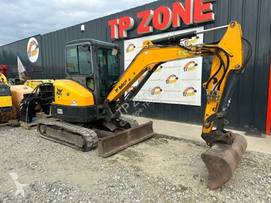 Lopatový nakládač Bobcat e35 cabine à 23500 € ht