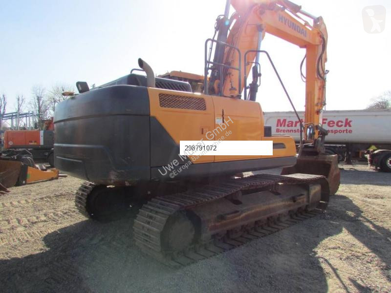 Excavator Hyundai Kettenbagger / 68.000 EUR / AC