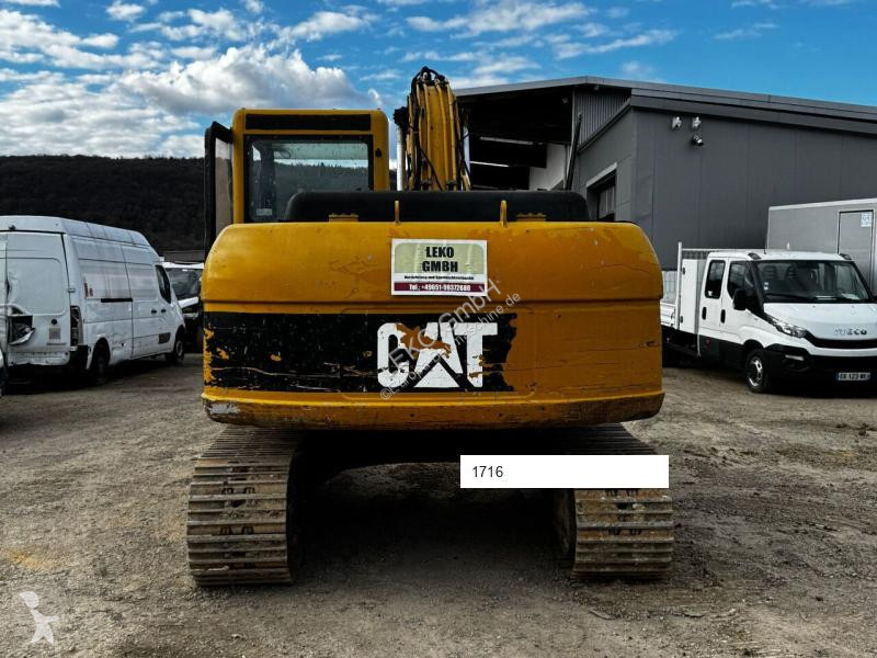 Escavatore Caterpillar C Mit Zwei Löffeln
