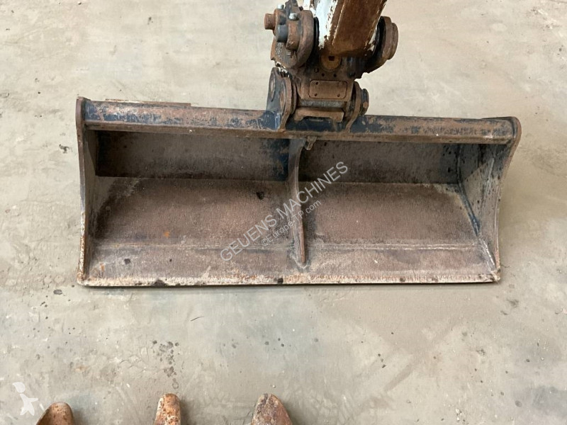 Skovl Takeuchi TB 216