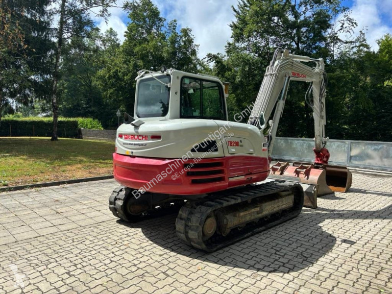 Skovl Takeuchi