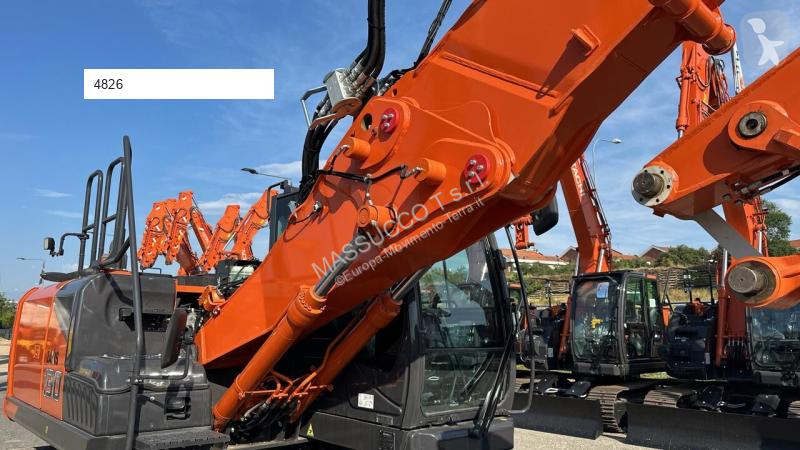 Excavadora Hitachi DM-7